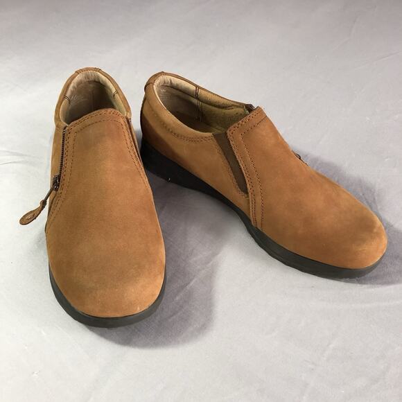 Naturalizer Womens Loafers Tan Suede Size 9.5 Comfort Casual Shoes Walking - Picture 11 of 11